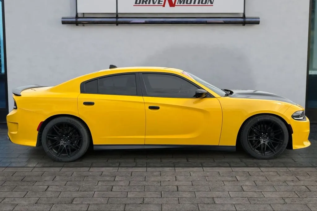 Another view of 2018 Dodge Charger R/T Scat Pack Sedan 4D for sale in Thornton, CO at Drive N-Motion Thornton