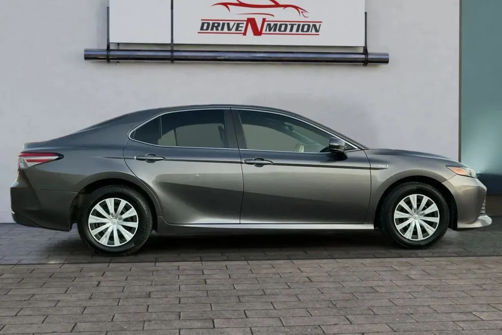 Another view of 2020 Toyota Camry Hybrid LE Sedan 4D for sale in Thornton, CO at Drive N-Motion Thornton