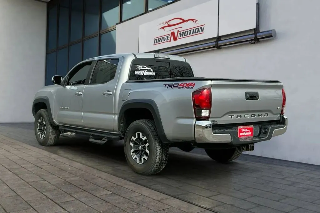 More photos of 2019 Toyota Tacoma Double Cab TRD Off-Road Pickup 4D 5 ft at Drive N-Motion Thornton, CO