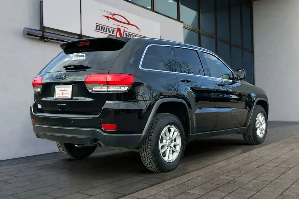 More photos of 2019 Jeep Grand Cherokee Laredo Sport Utility 4D at Drive N-Motion Thornton, CO