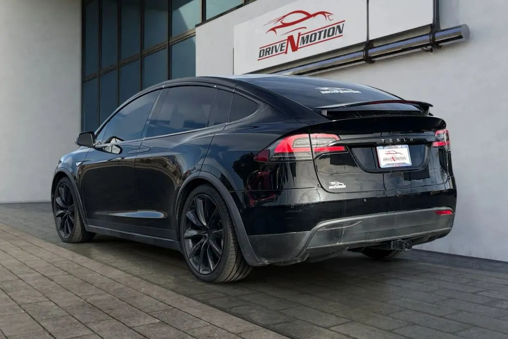More photos of 2016 Tesla Model X 90D Sport Utility 4D at Drive N-Motion Thornton, CO