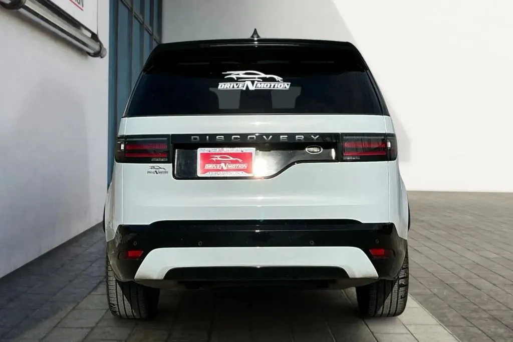 More photos of 2023 Land Rover Discovery P300 S R Dynamic Sport Utility 4D at Drive N-Motion Thornton, CO