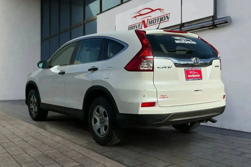 More photos of 2016 Honda CR-V LX Sport Utility 4D at Drive N-Motion Thornton, CO