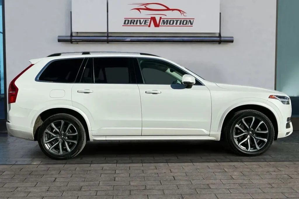 Photos of 2019 Volvo XC90 T6 Momentum Sport Utility 4D for sale in Thornton, CO at Drive N-Motion Thornton