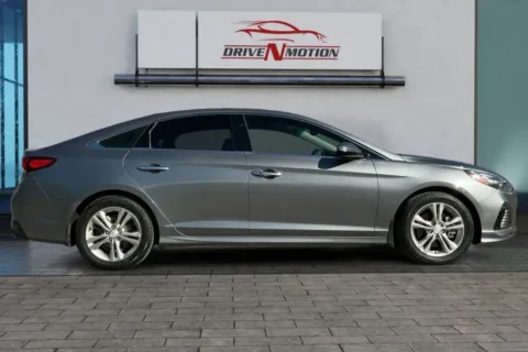 Another view of 2018 Hyundai Sonata Limited Sedan 4D for sale in Thornton, CO at Drive N-Motion Thornton