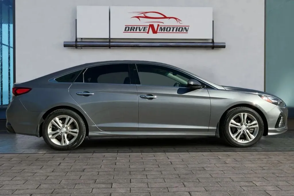 Another view of 2018 Hyundai Sonata Limited Sedan 4D for sale in Thornton, CO at Drive N-Motion Thornton