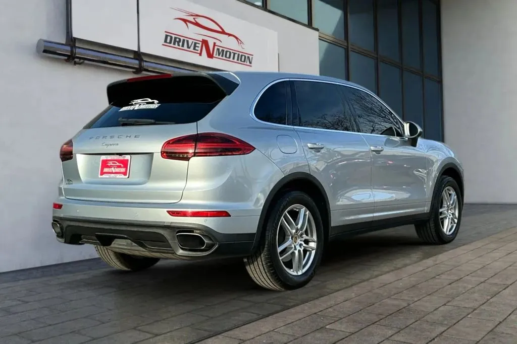 More photos of 2016 Porsche Cayenne Sport Utility 4D at Drive N-Motion Thornton, CO