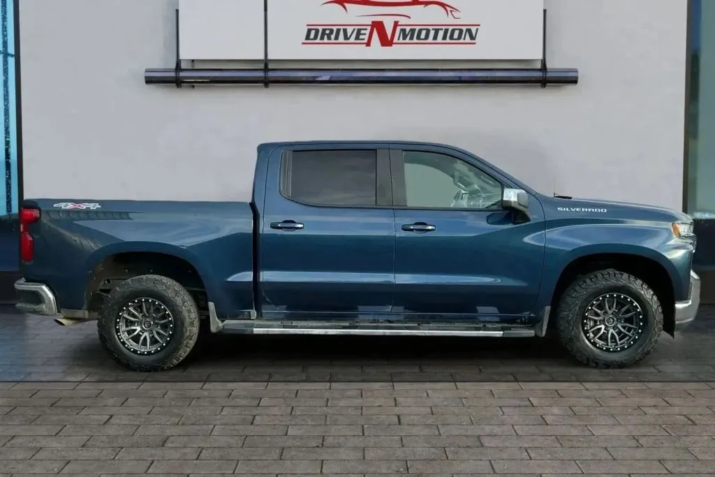 Another view of 2019 Chevrolet Silverado 1500 Crew Cab LT Pickup 4D 5 3/4 ft for sale in Thornton, CO at Drive N-Motion Thornton