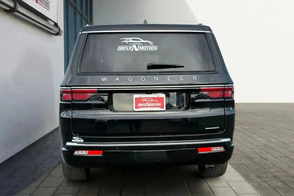 More photos of 2024 Jeep Wagoneer Series III Sport Utility 4D at Drive N-Motion Thornton, CO