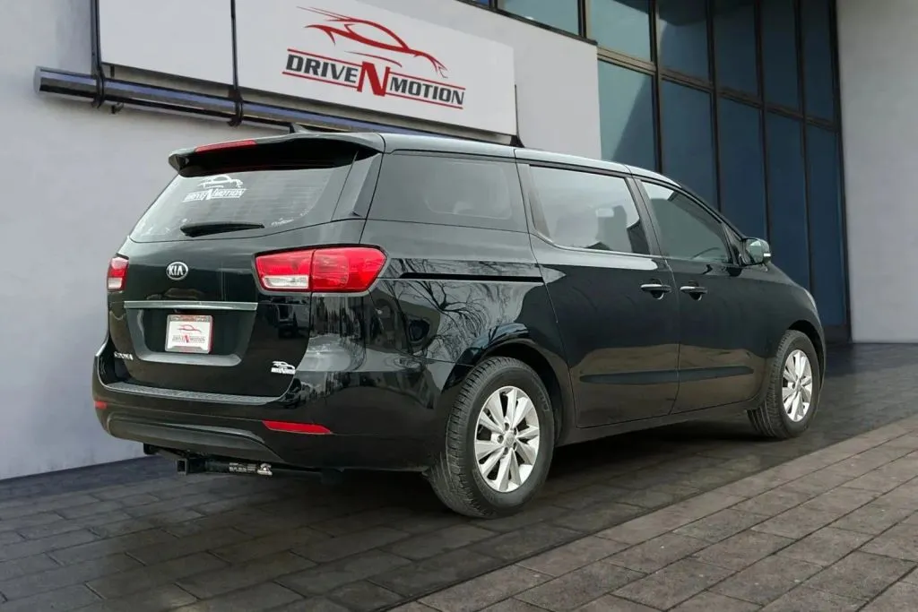 More photos of 2016 Kia Sedona L Minivan 4D at Drive N-Motion Thornton, CO