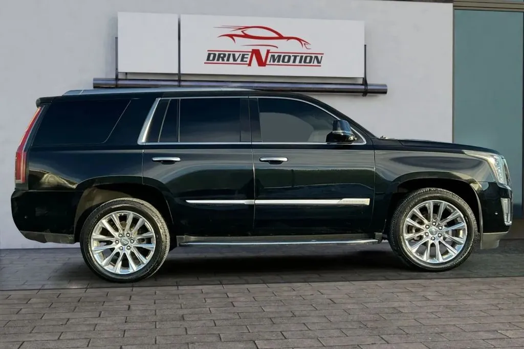 Another view of 2018 Cadillac Escalade Luxury Sport Utility 4D for sale in Thornton, CO at Drive N-Motion Thornton