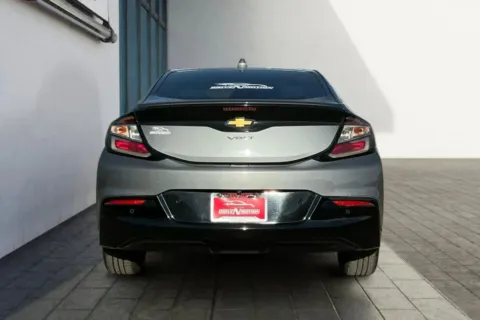 More photos of 2018 Chevrolet Volt LT Sedan 4D at Drive N-Motion Thornton, CO