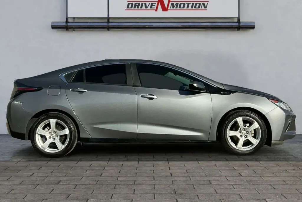 Another view of 2018 Chevrolet Volt LT Sedan 4D for sale in Thornton, CO at Drive N-Motion Thornton