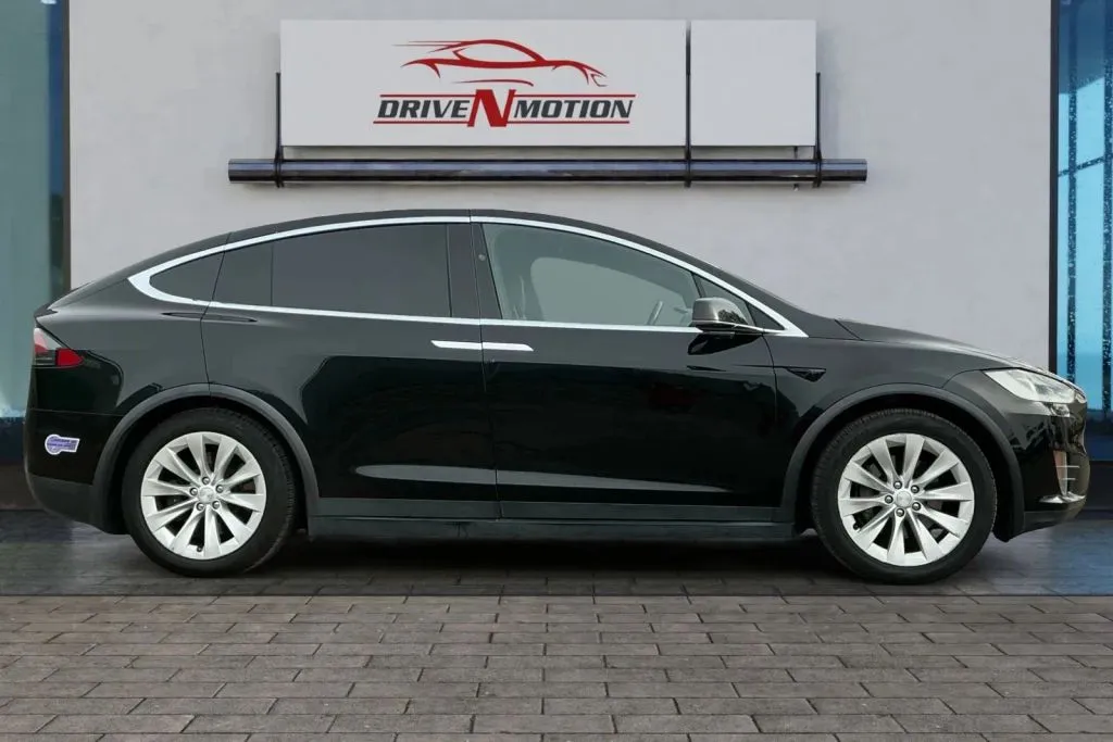 Another view of 2017 Tesla Model X 100D Sport Utility 4D for sale in Thornton, CO at Drive N-Motion Thornton