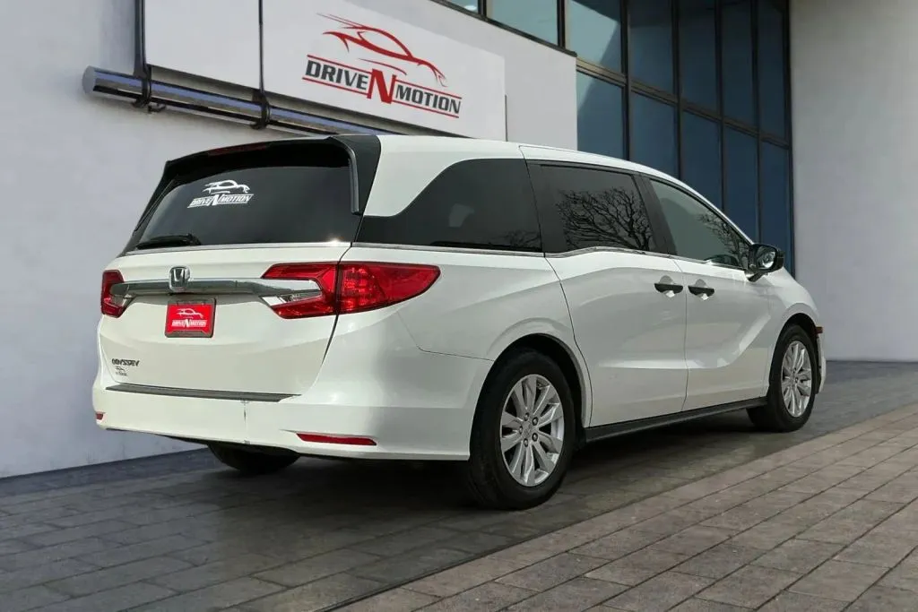 More photos of 2020 Honda Odyssey LX Minivan 4D at Drive N-Motion Thornton, CO