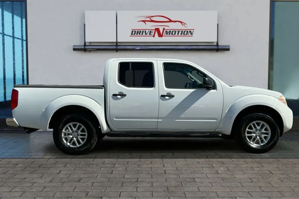 Another view of 2015 Nissan Frontier Crew Cab SV Pickup 4D 5 ft for sale in Thornton, CO at Drive N-Motion Thornton