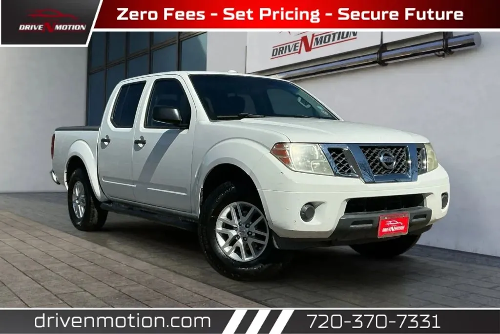 White 2015 Nissan Frontier Crew Cab SV Pickup 4D 5 ft for sale in Thornton, CO