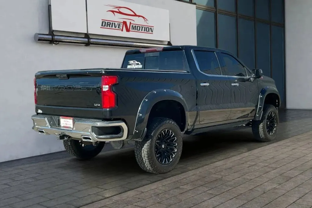 More photos of 2021 Chevrolet Silverado 1500 Crew Cab LTZ Pickup 4D 5 3/4 ft at Drive N-Motion Thornton, CO