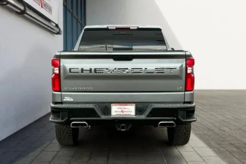 More photos of 2021 Chevrolet Silverado 1500 Crew Cab LT Trail Boss Pickup 4D 6 1/2 ft at Drive N-Motion Thornton, CO
