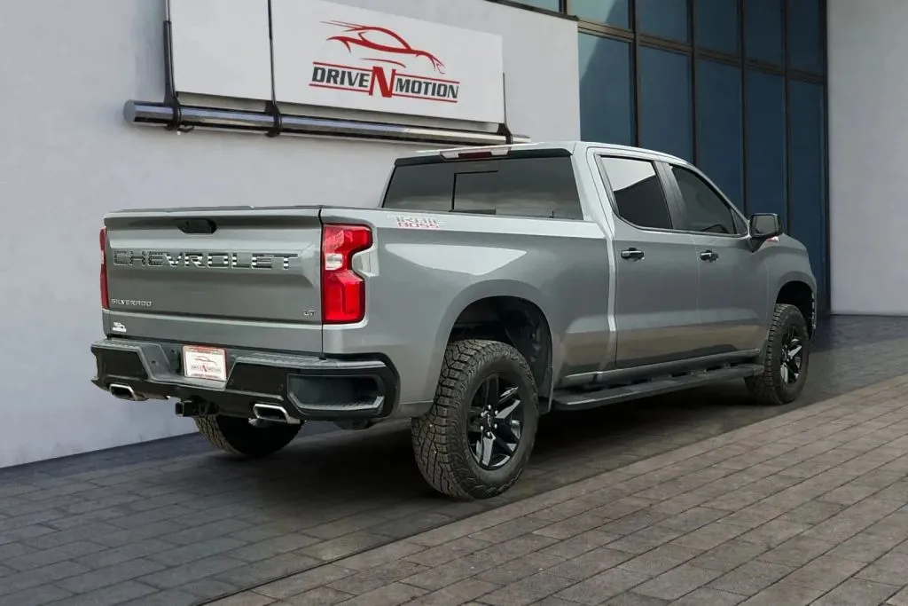More photos of 2021 Chevrolet Silverado 1500 Crew Cab LT Trail Boss Pickup 4D 6 1/2 ft at Drive N-Motion Thornton, CO