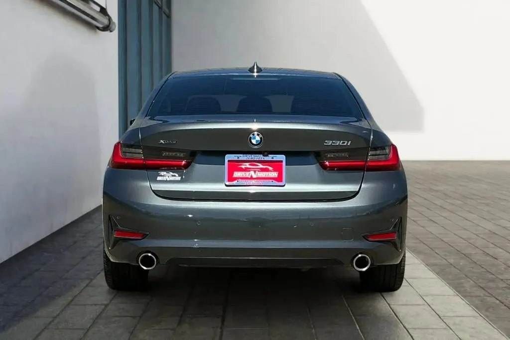 More photos of 2021 BMW 3 Series 330i xDrive Sedan 4D at Drive N-Motion Thornton, CO