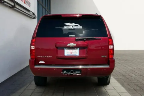 More photos of 2011 Chevrolet Suburban 1500 LTZ Sport Utility 4D at Drive N-Motion Thornton, CO
