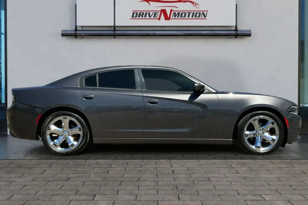 Another view of 2015 Dodge Charger SE Sedan 4D for sale in Thornton, CO at Drive N-Motion Thornton