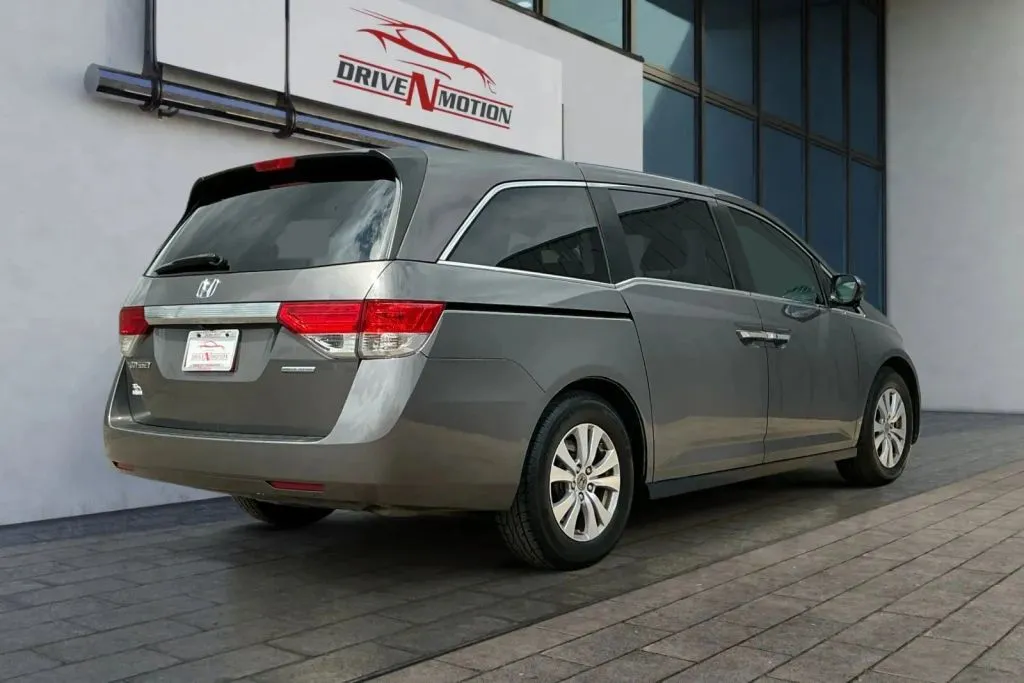 More photos of 2016 Honda Odyssey SE Minivan 4D at Drive N-Motion Thornton, CO
