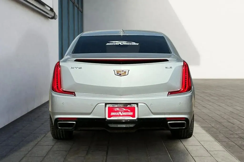 More photos of 2019 Cadillac XTS Luxury Sedan 4D at Drive N-Motion Thornton, CO