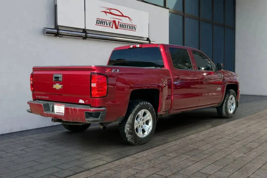 More photos of 2018 Chevrolet Silverado 1500 Crew Cab Z71 LT Pickup 4D 5 3/4 ft at Drive N-Motion Thornton, CO