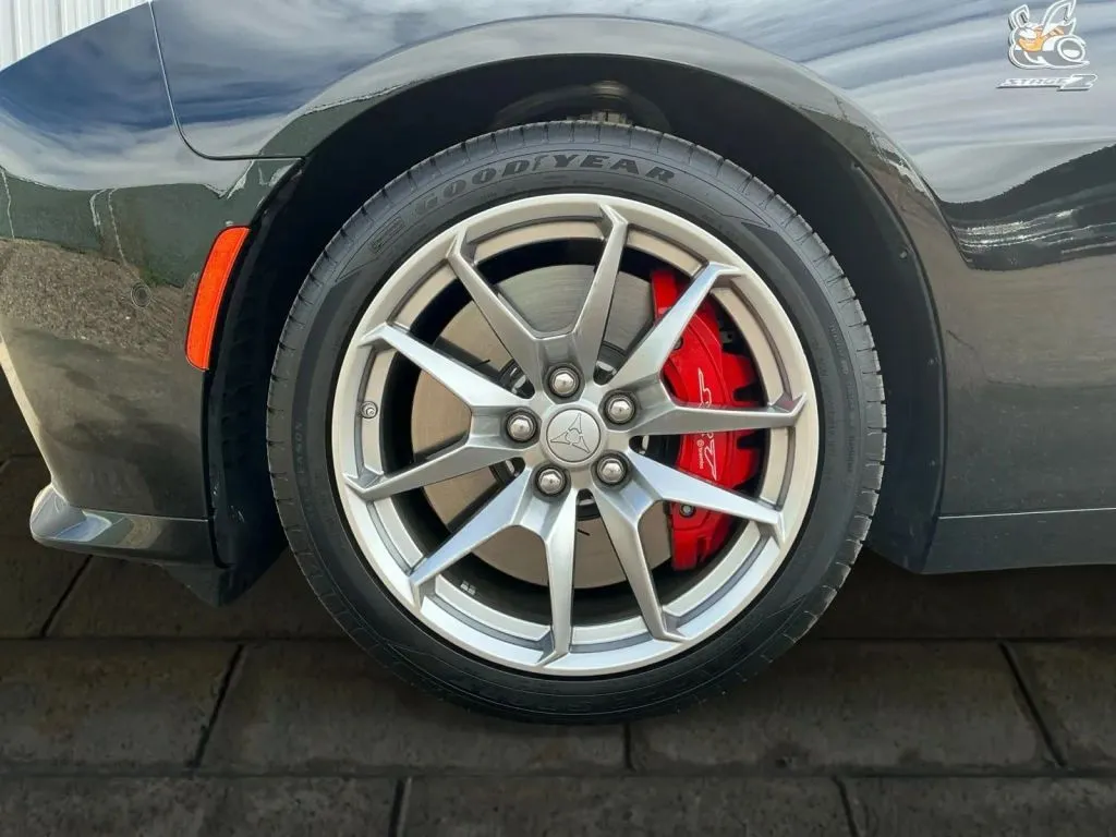 2025 Dodge Charger Daytona Scat Pack - Photo 23