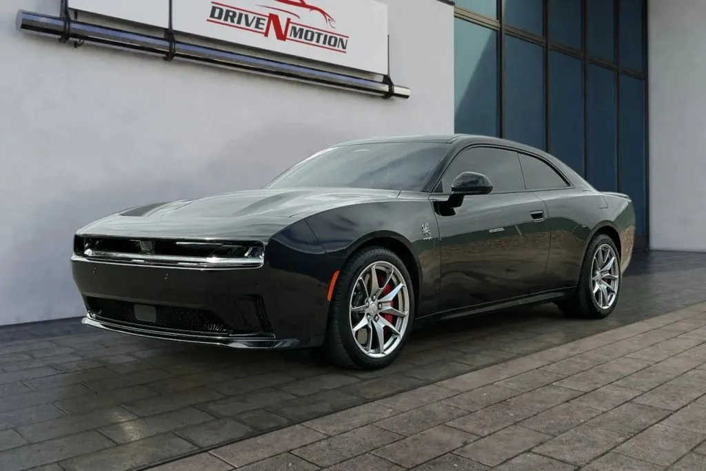 2025 Dodge Charger Daytona Scat Pack - Photo 7