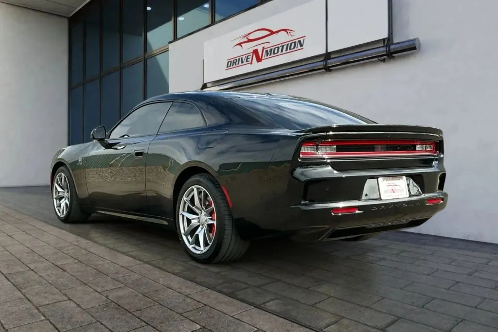 2025 Dodge Charger Daytona Scat Pack - Photo 6