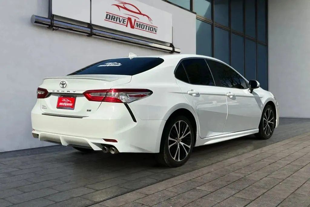 More photos of 2020 Toyota Camry SE Sedan 4D at Drive N-Motion Thornton, CO