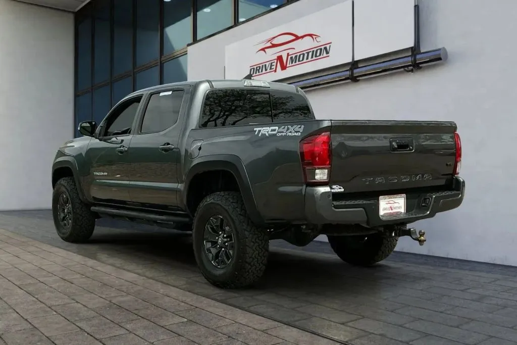 More photos of 2019 Toyota Tacoma Double Cab TRD Off-Road Pickup 4D 5 ft at Drive N-Motion Thornton, CO