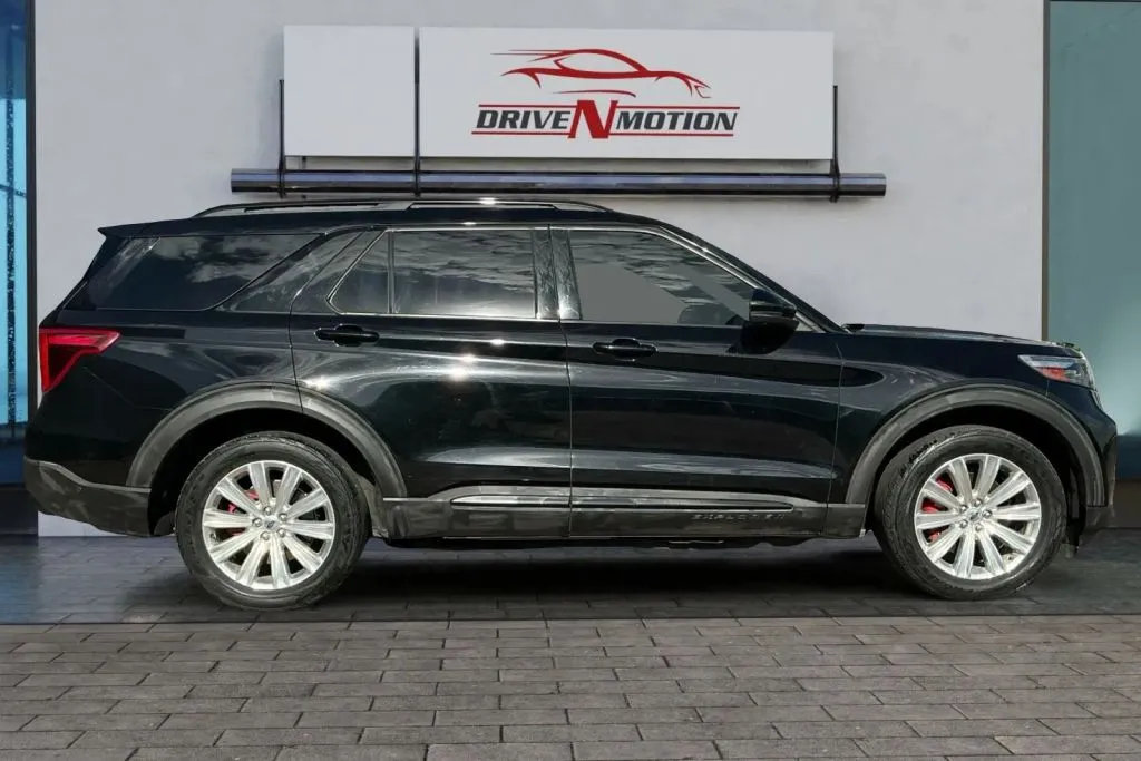 Another view of 2020 Ford Explorer ST Sport Utility 4D for sale in Thornton, CO at Drive N-Motion Thornton