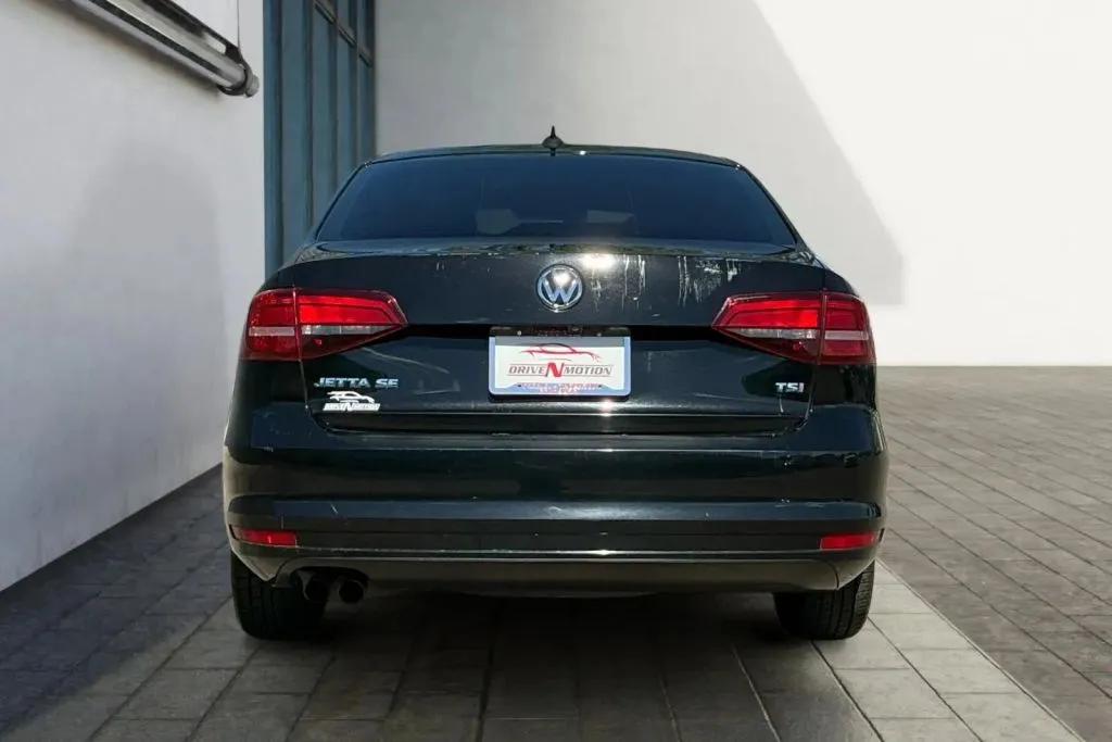 More photos of 2017 Volkswagen Jetta 1.4T SE Sedan 4D at Drive N-Motion Thornton, CO