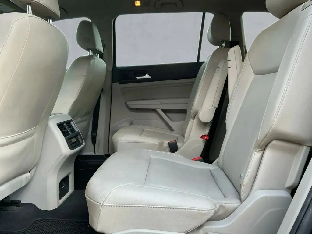 2020 Volkswagen Atlas SEL - Photo 13