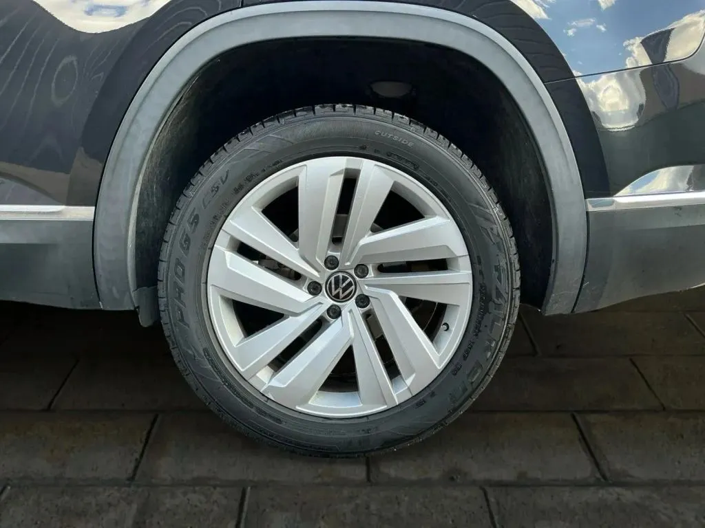 2020 Volkswagen Atlas SEL - Photo 18