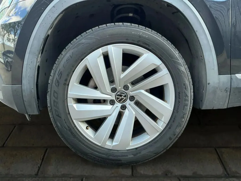 2020 Volkswagen Atlas SEL - Photo 25