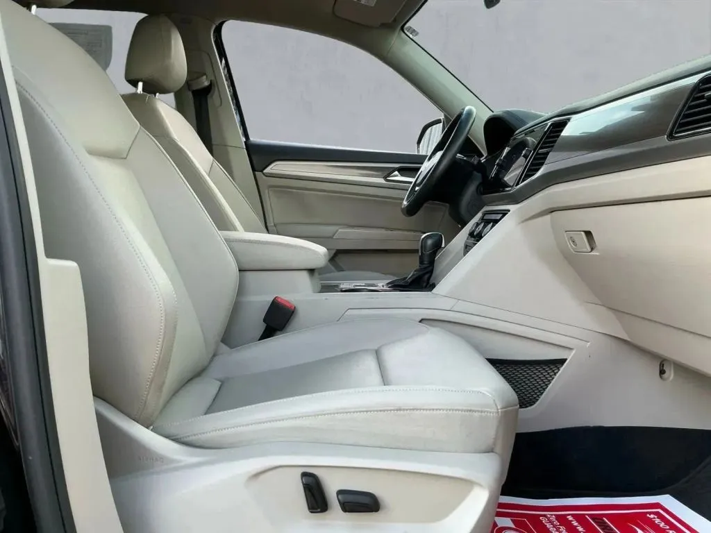 2020 Volkswagen Atlas SEL - Photo 22