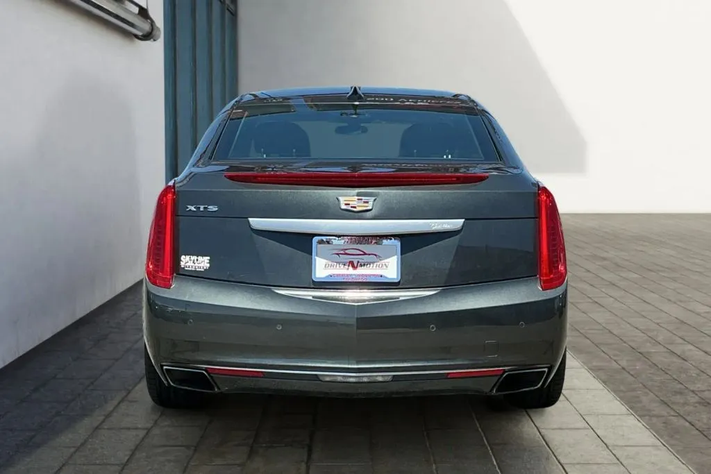More photos of 2017 Cadillac XTS Luxury Sedan 4D at Drive N-Motion Thornton, CO