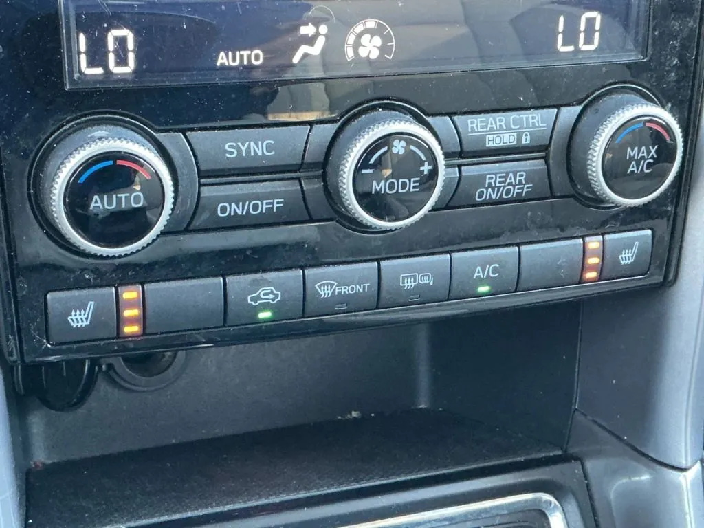 Subaru Ascent photo 32