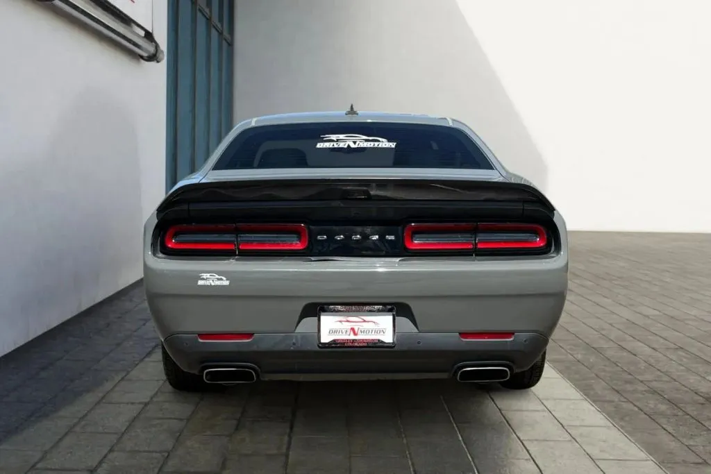 More photos of 2019 Dodge Challenger R/T Scat Pack Coupe 2D at Drive N-Motion Thornton, CO