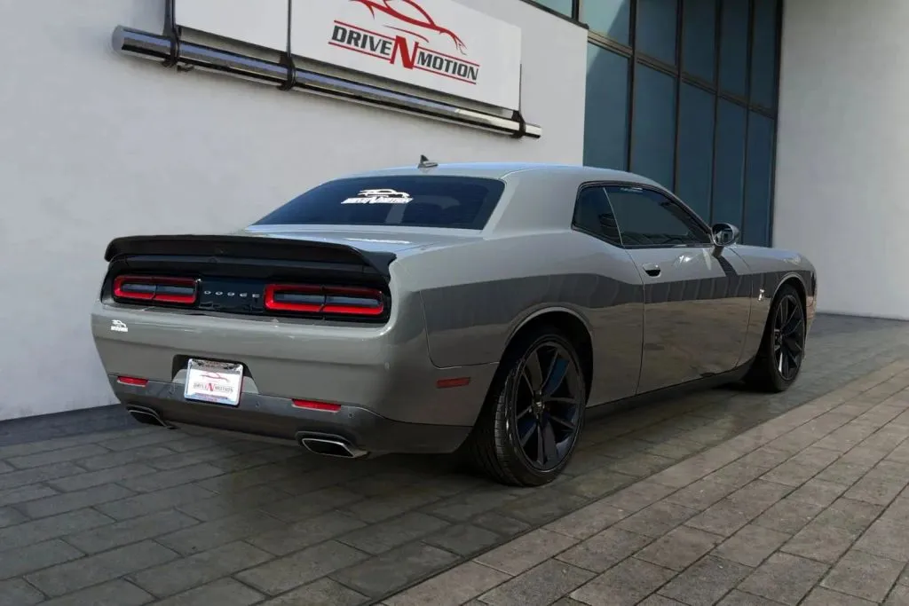 More photos of 2019 Dodge Challenger R/T Scat Pack Coupe 2D at Drive N-Motion Thornton, CO