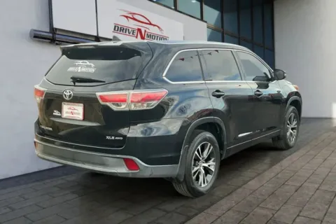 More photos of 2016 Toyota Highlander XLE Sport Utility 4D at Drive N-Motion Thornton, CO