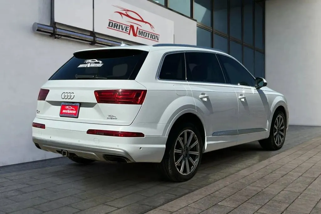 More photos of 2019 Audi Q7 55 TFSI Prestige Sport Utility 4D at Drive N-Motion Thornton, CO