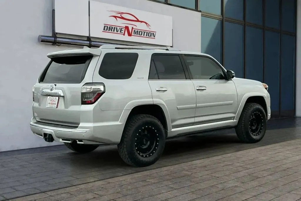 More photos of 2016 Toyota 4Runner Limited Sport Utility 4D at Drive N-Motion Thornton, CO