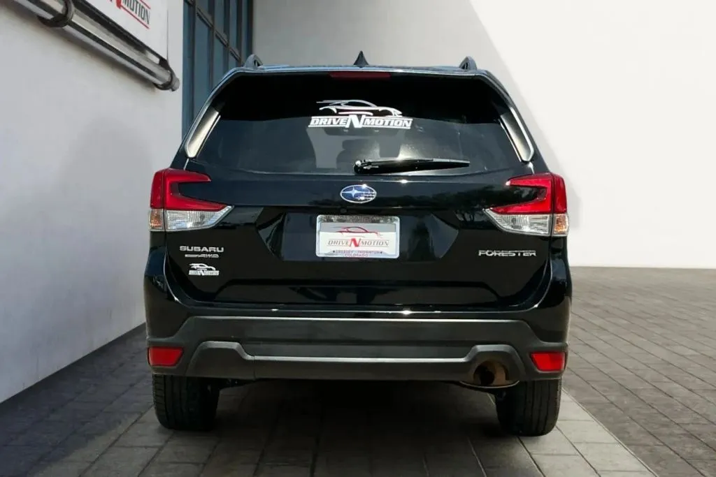 More photos of 2023 Subaru Forester Premium Sport Utility 4D at Drive N-Motion Thornton, CO