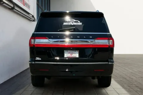 More photos of 2018 Lincoln Navigator Reserve Sport Utility 4D at Drive N-Motion Thornton, CO